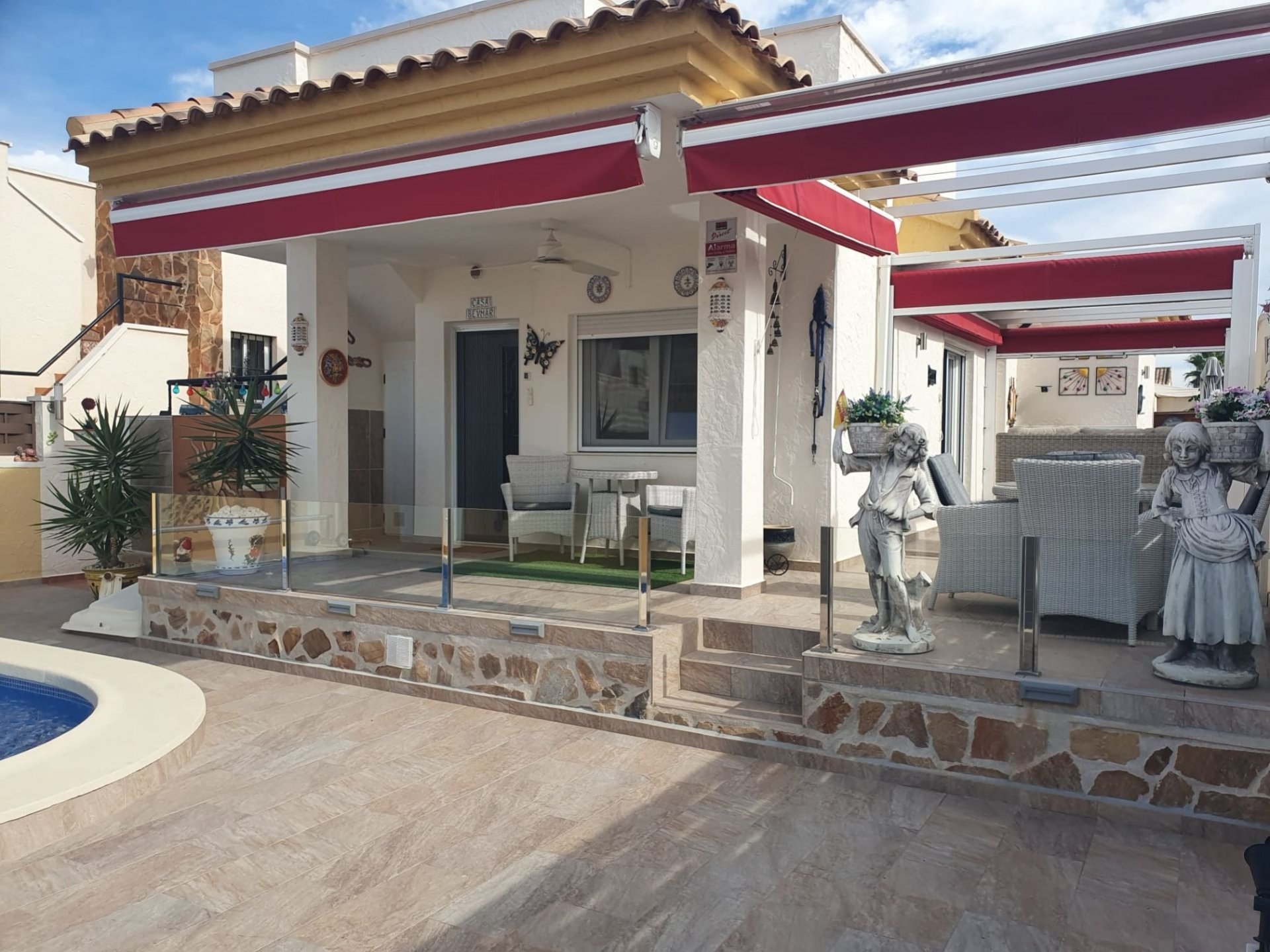 2 bedroom house / villa for sale in El Raso, Costa Blanca
